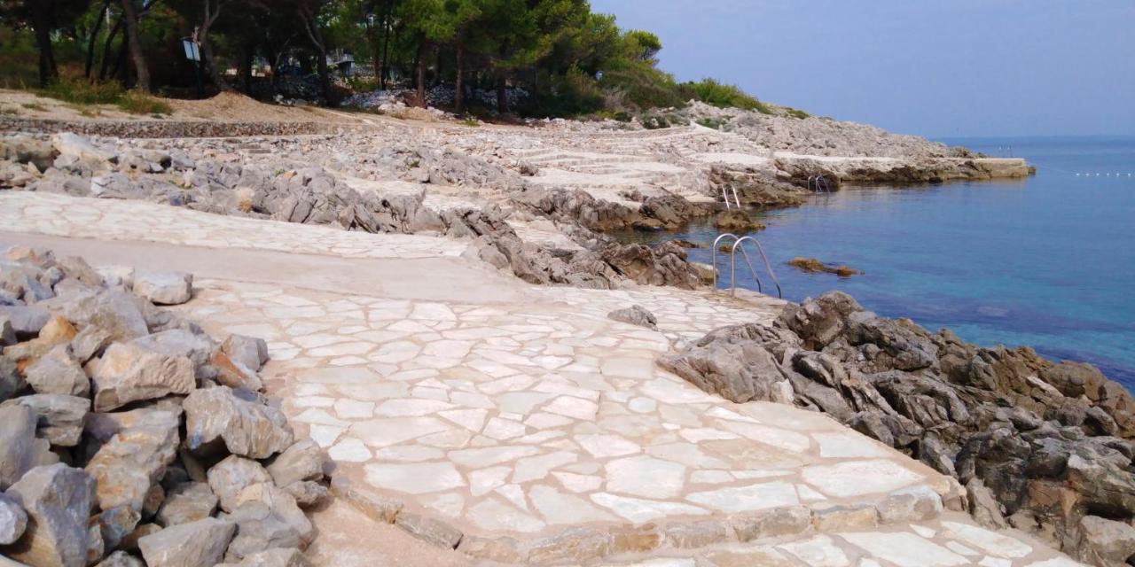 Apartments Margarita Mali Lošinj Exterior foto